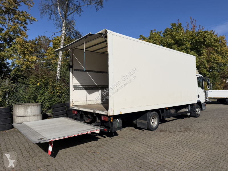 MAN L.2007.46.011  MAN 8.180 Koffer mit...