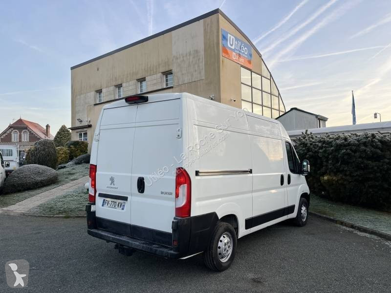 Peugeot 2.2 blue HDI 140 ASPHALT van