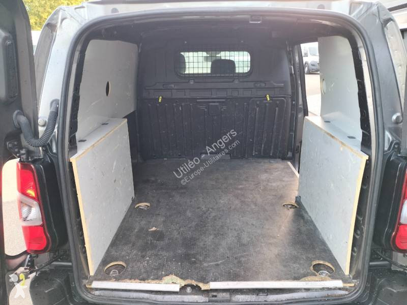 Užitkové vozidlo Toyota MEDIUM 1.5L 100CH D-4D
