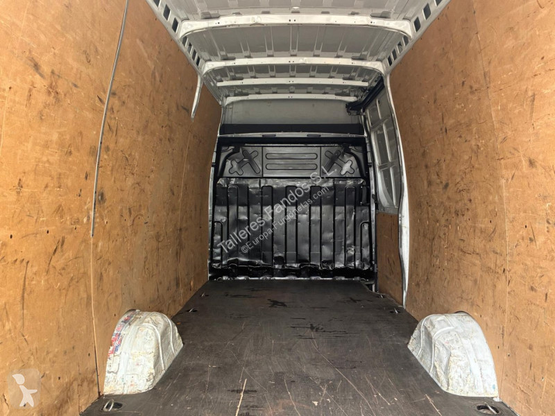 Furgoneta Iveco 35S16 V 16m3