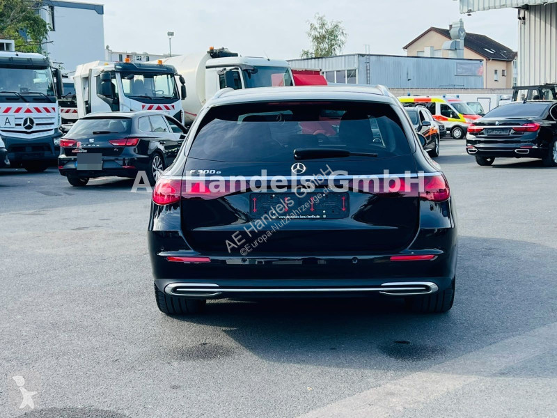 Užitkové vozidlo Mercedes E 300e T-Modell...