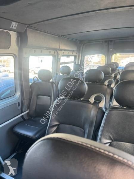 Renault 2.5 D van