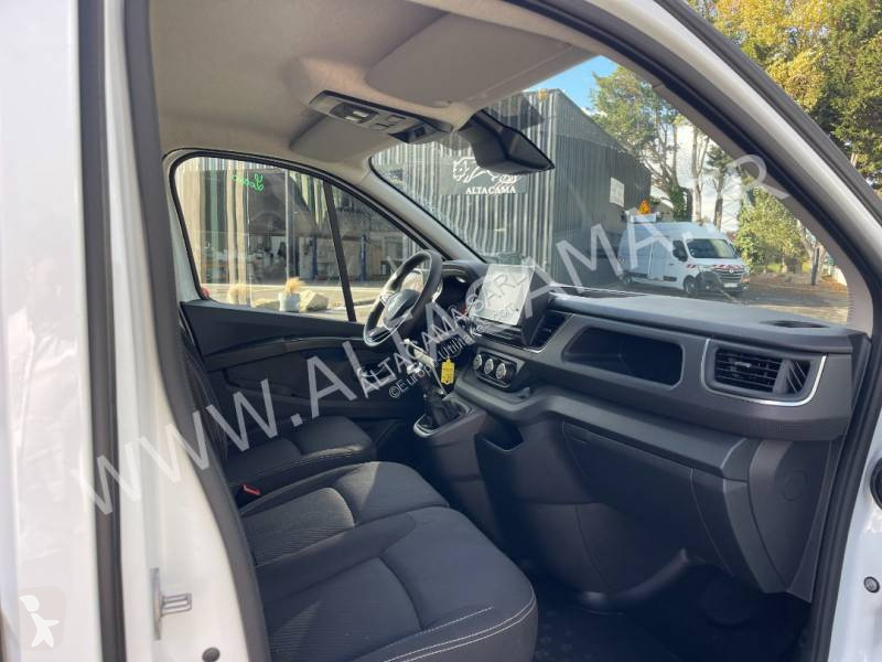 Užitkové vozidlo Renault  L2H1 2.0 dCi 130Ch...
