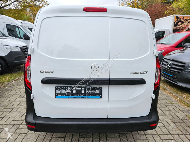 Mercedes 108 CDI...