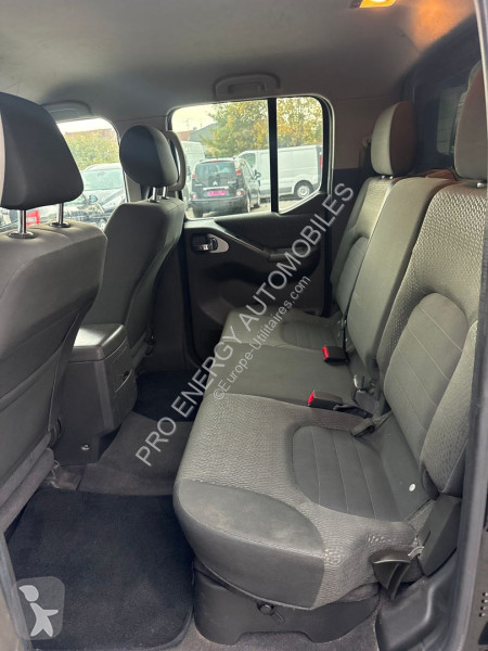 Nissan NAVARA 2.5 DCI 190CH DOUBLE-CAB SE van