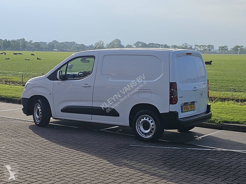 Opel 1.5 automaat, airco, navi, pdc, zijdeur van