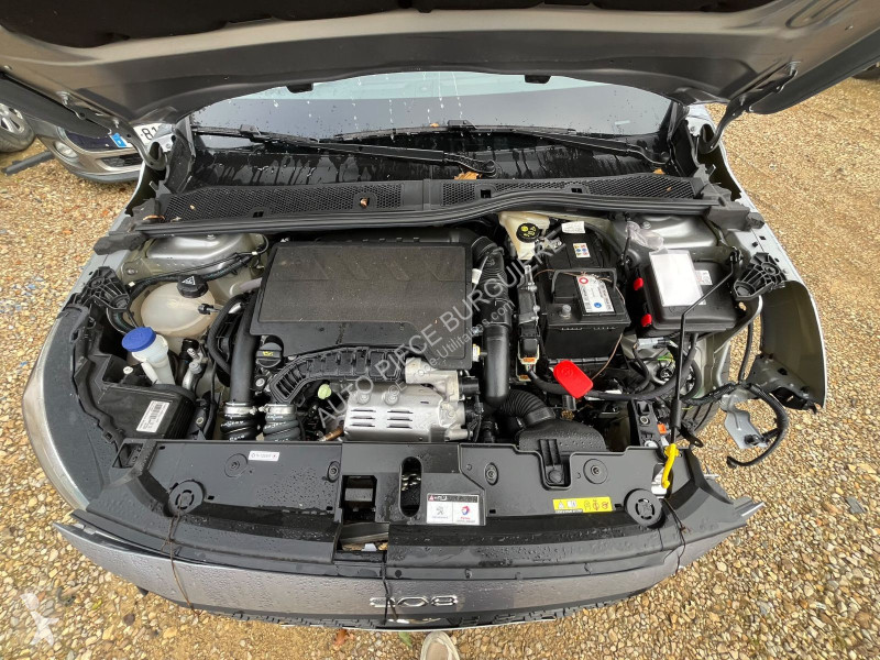Užitkové vozidlo Peugeot II 1.2i PureTech 100...