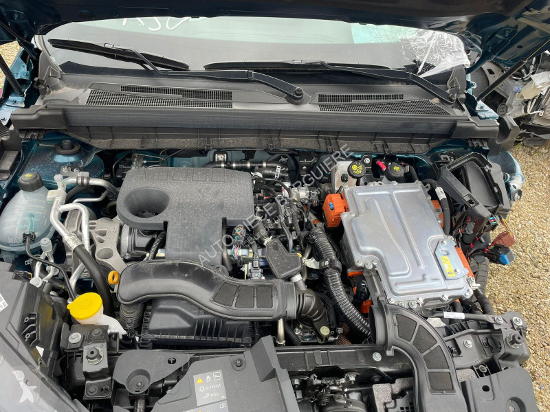 Užitkové vozidlo Renault 1.6 E-Tech Hybride 145...