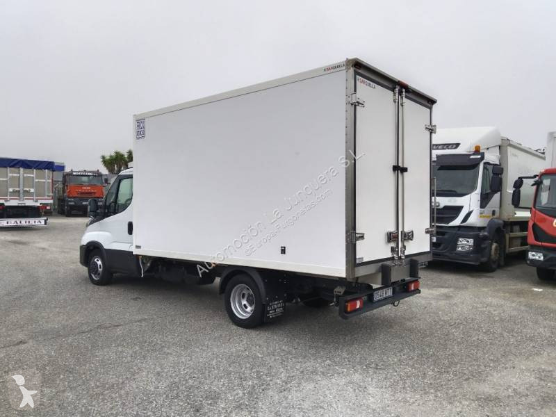 Iveco 35C16 van