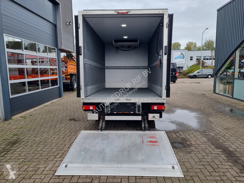 Užitkové vozidlo Iveco 35C16 3.0D Koelkoffer...