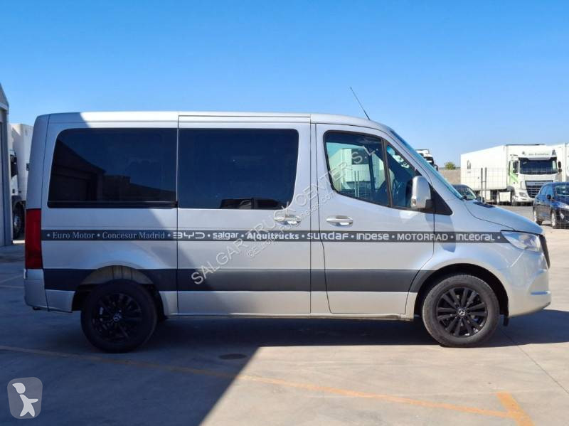 Mercedes 214 CDI van