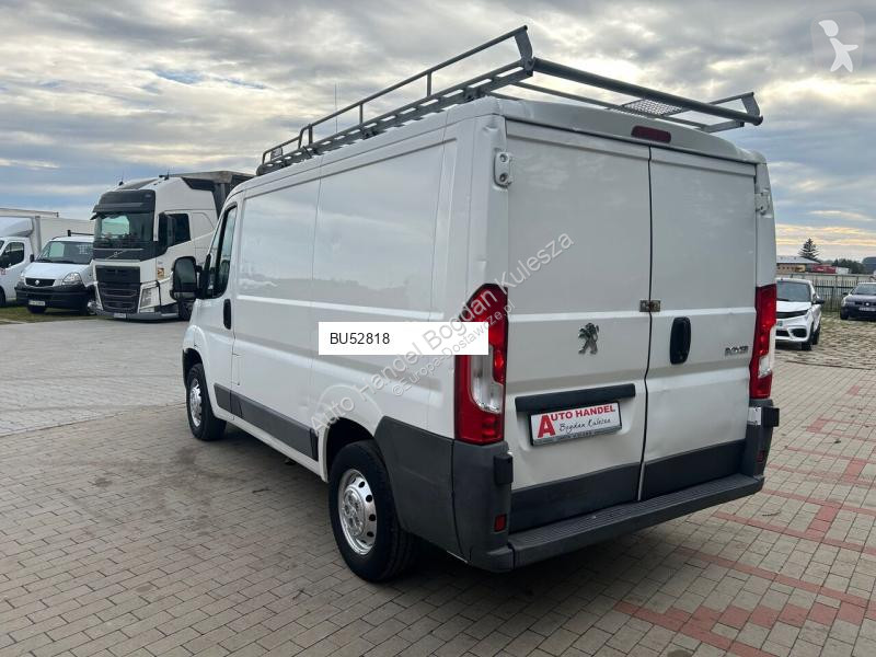 Peugeot 2.2 van