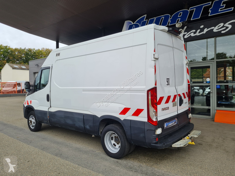 Iveco DAILY 35C FG 35C13V11 van