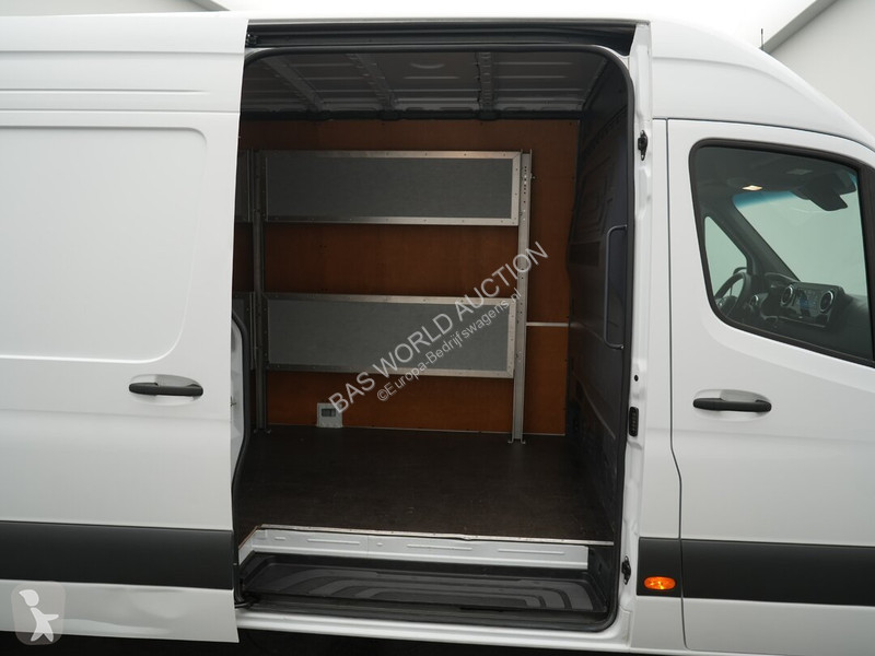 Mercedes 315 CDI van