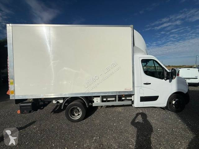 Nissan RJ L4H1 2.3 DCI 165CH ACENTA van