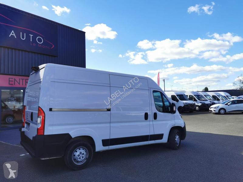 Užitkové vozidlo Peugeot BOXER Pack Asphalt...