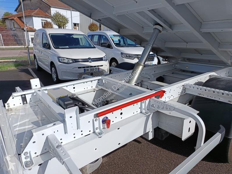 عربة نفعية Renault RJ3500 DCI 130 CONFORT