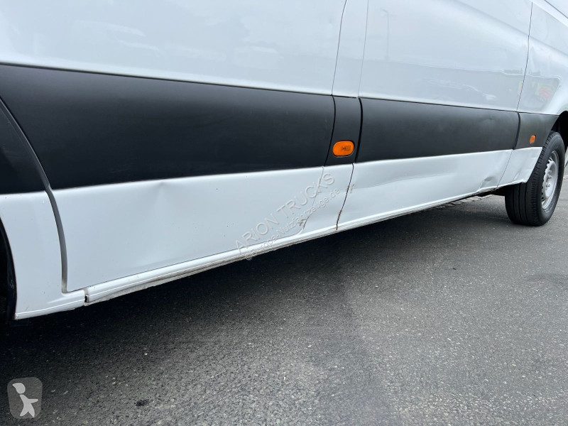 عربة نفعية Mercedes e L2H2...