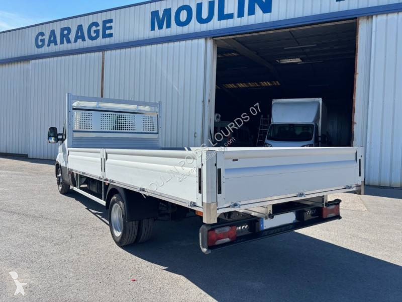 Iveco 35C15 van