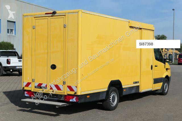 Furgoneta Volkswagen 4x2, Isoliert, Regale,...