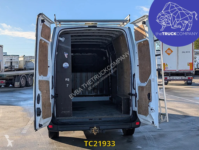 Renault 145cv L3H2 van