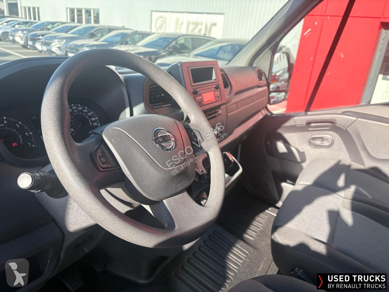 Furgoneta Nissan
