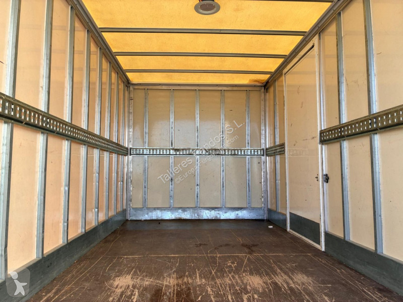 Furgoneta Iveco 35C16 H 3.0 con puertas traseras