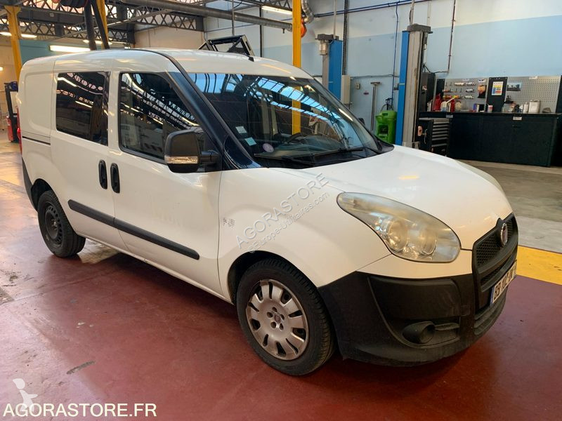 Furgoneta Fiat DOBLO