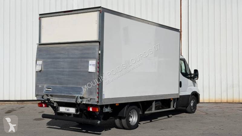 Furgoneta Iveco 35C16