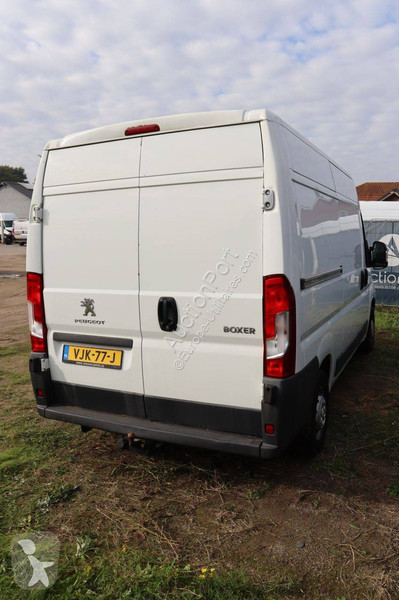 Véhicule utilitaire Peugeot