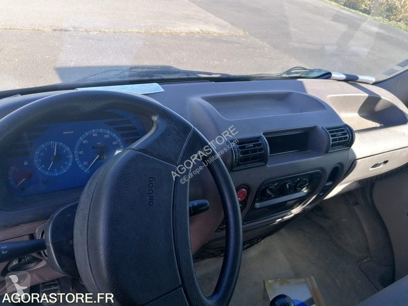 Véhicule utilitaire Renault MASTER