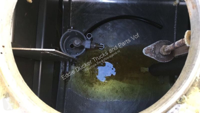 Furgoneta  DIESEL OPSLAG TANK 2200 LITER
