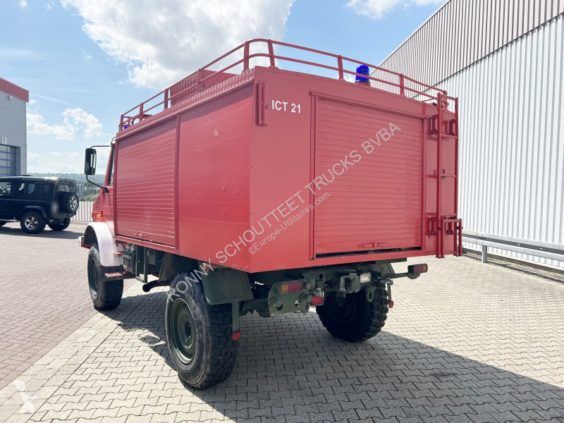 Véhicule utilitaire Unimog U 1300 L 435/11 4x4...