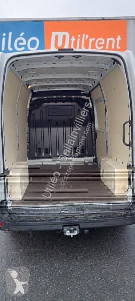 Furgoneta Nissan