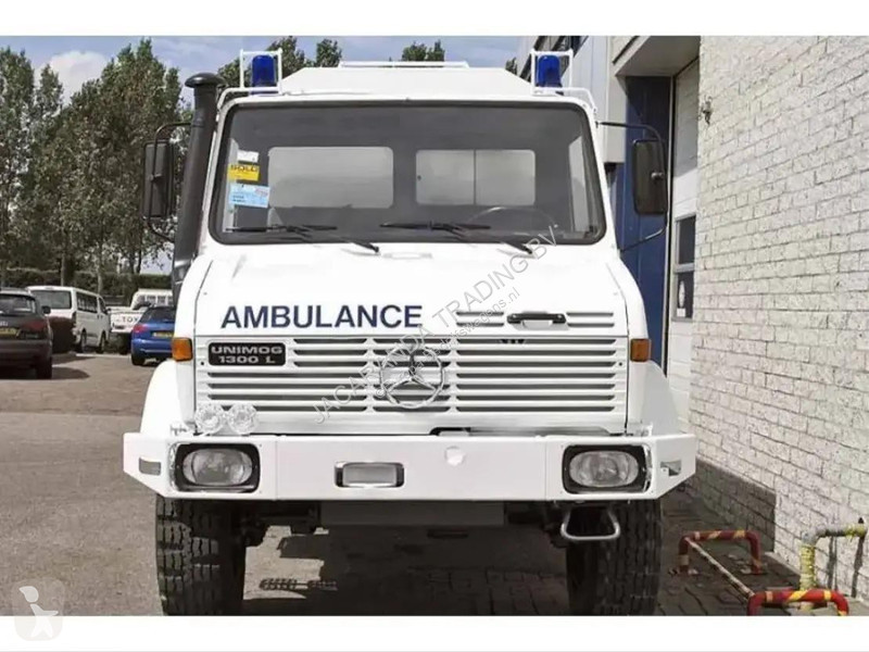 Véhicule utilitaire Unimog 4x4 U1300 Ambulance