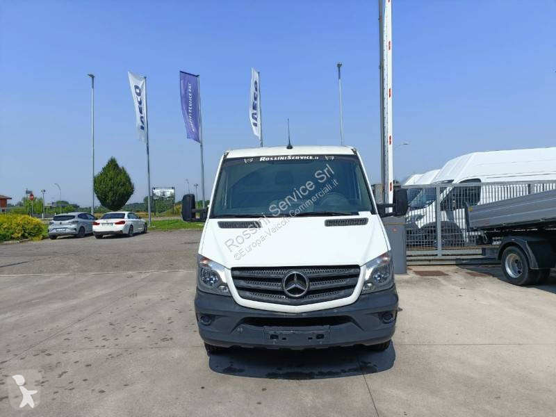 Véhicule utilitaire Mercedes