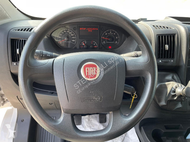 Véhicule utilitaire Fiat DUCATO 33 MH2