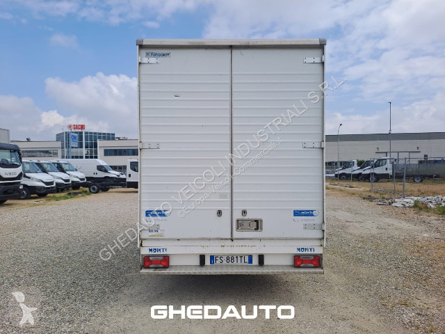 Veicolo commerciale Iveco Daily 35C18 - 35C18