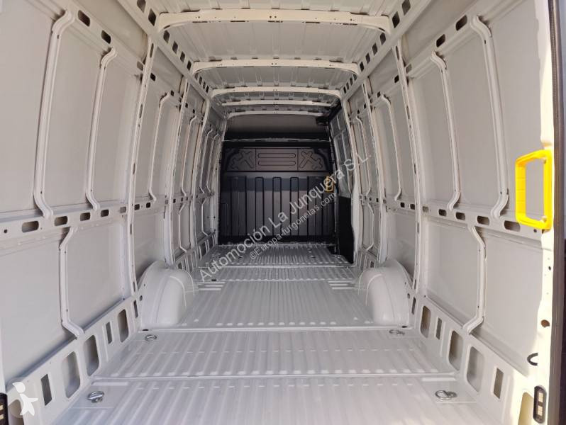 Furgoneta Iveco