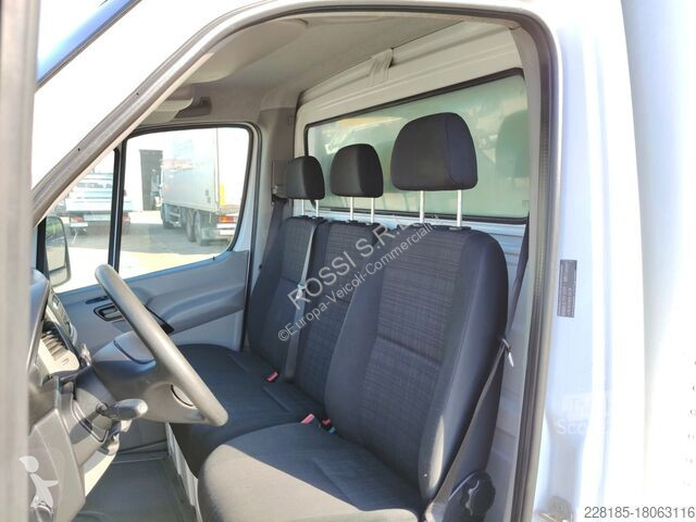 Autoutilitară Mercedes SPRINTER TELAI CABINATI...