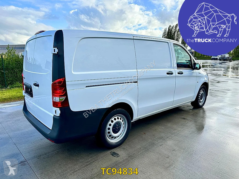 Véhicule utilitaire Mercedes 111 RANGE 150 KM e-