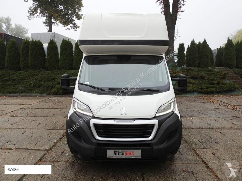 Autoutilitară Peugeot BOXER PLANDEKA WINDA 8...