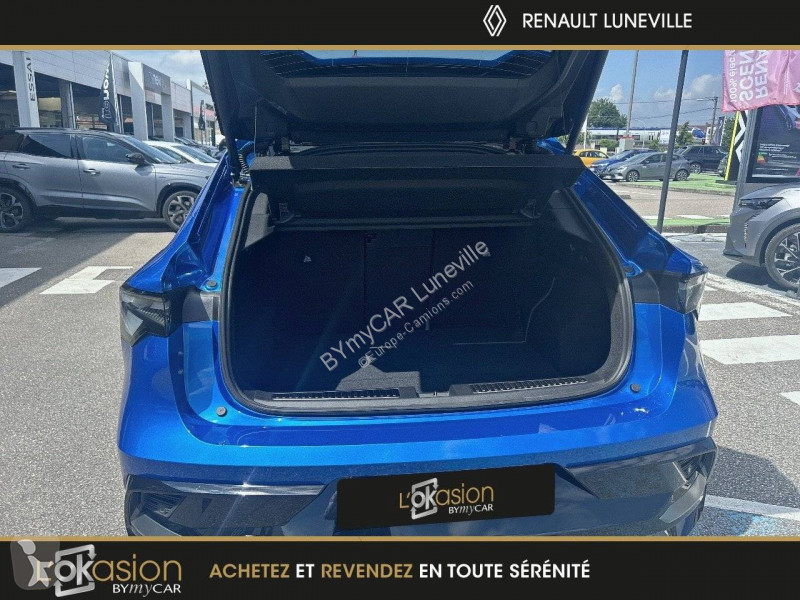 Veicolo commerciale Renault Rafale E-Tech full...