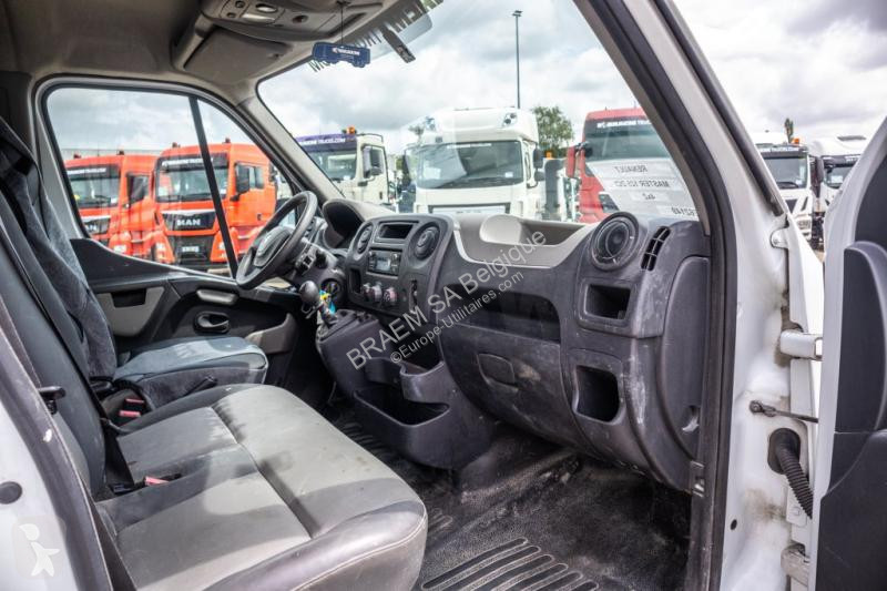 Nyttofordon Renault 125 DCI + 6+1 personen