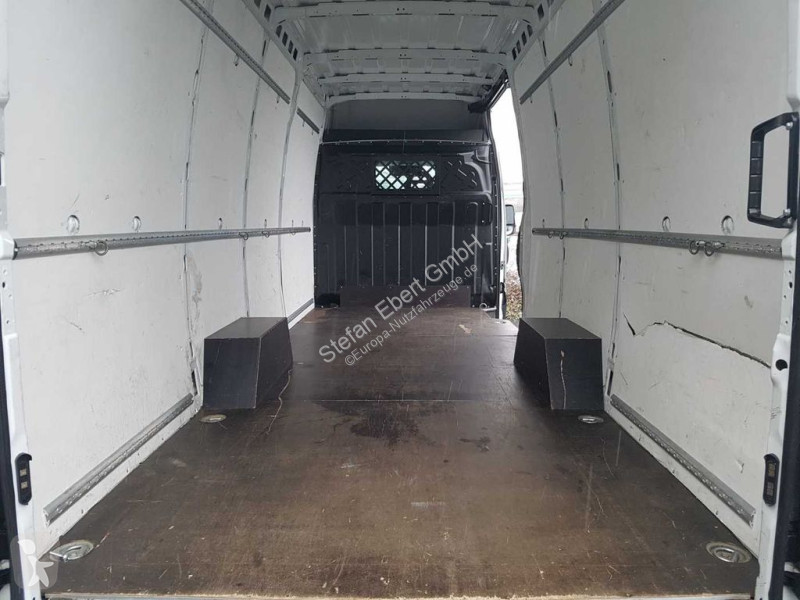Veicolo commerciale Iveco 35 S16 A8 V...