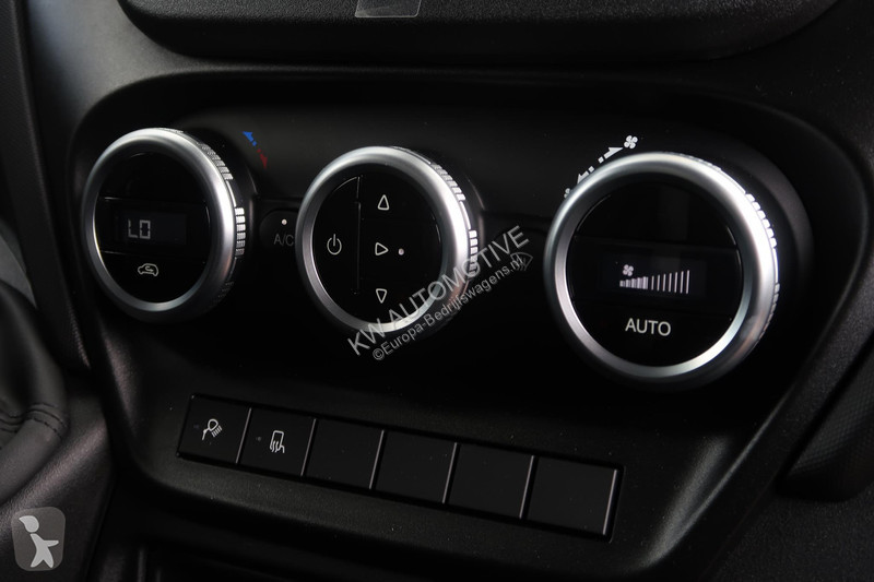 Bedrijfswagen Iveco 35S18HV 3.0 L2H2 BPM VRIJ/...