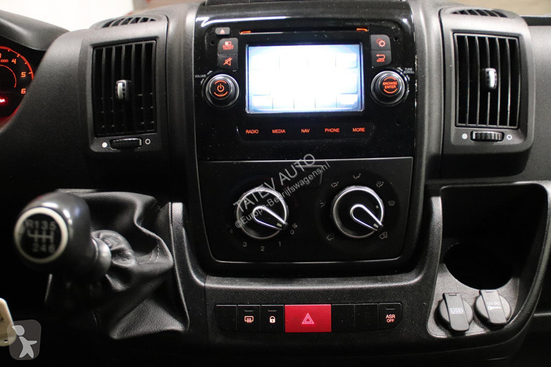 Furgoneta Citroën 35 2.0 BlueHDi 130 L2H2 AIRCO...