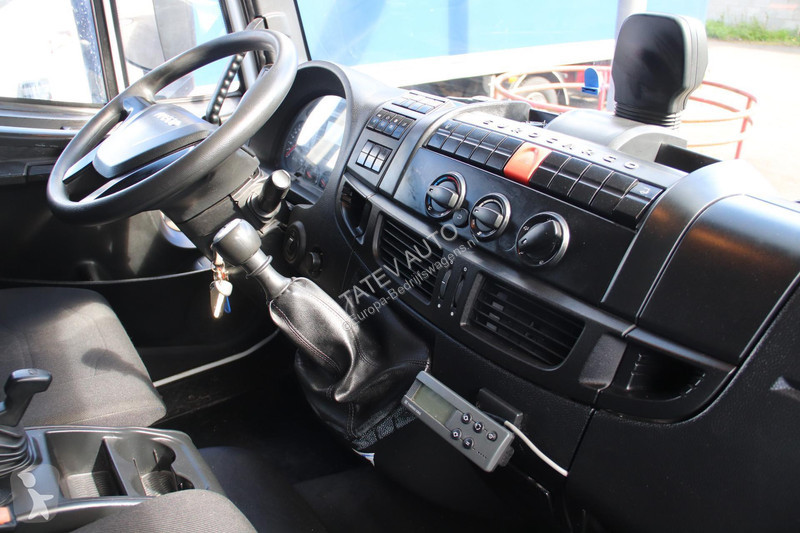 Furgoneta Iveco BAKWAGEN KOELWAGEN LAADKLEP...