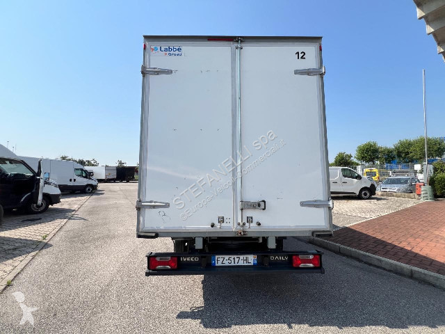 Užitkové vozidlo Iveco DAILY 35C16H3.0 BOX