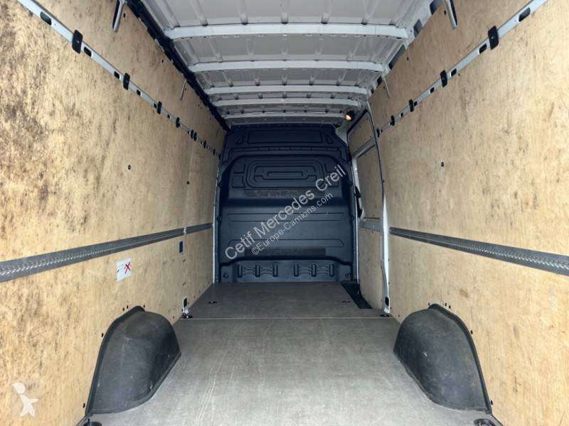 Véhicule utilitaire Mercedes